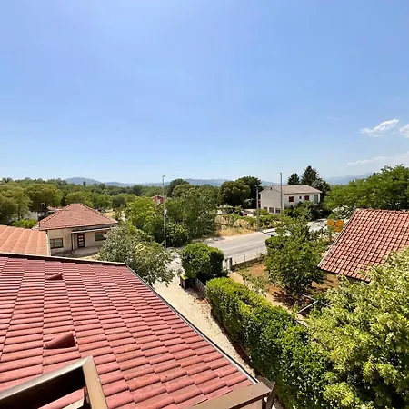 Apartment Camellia 2